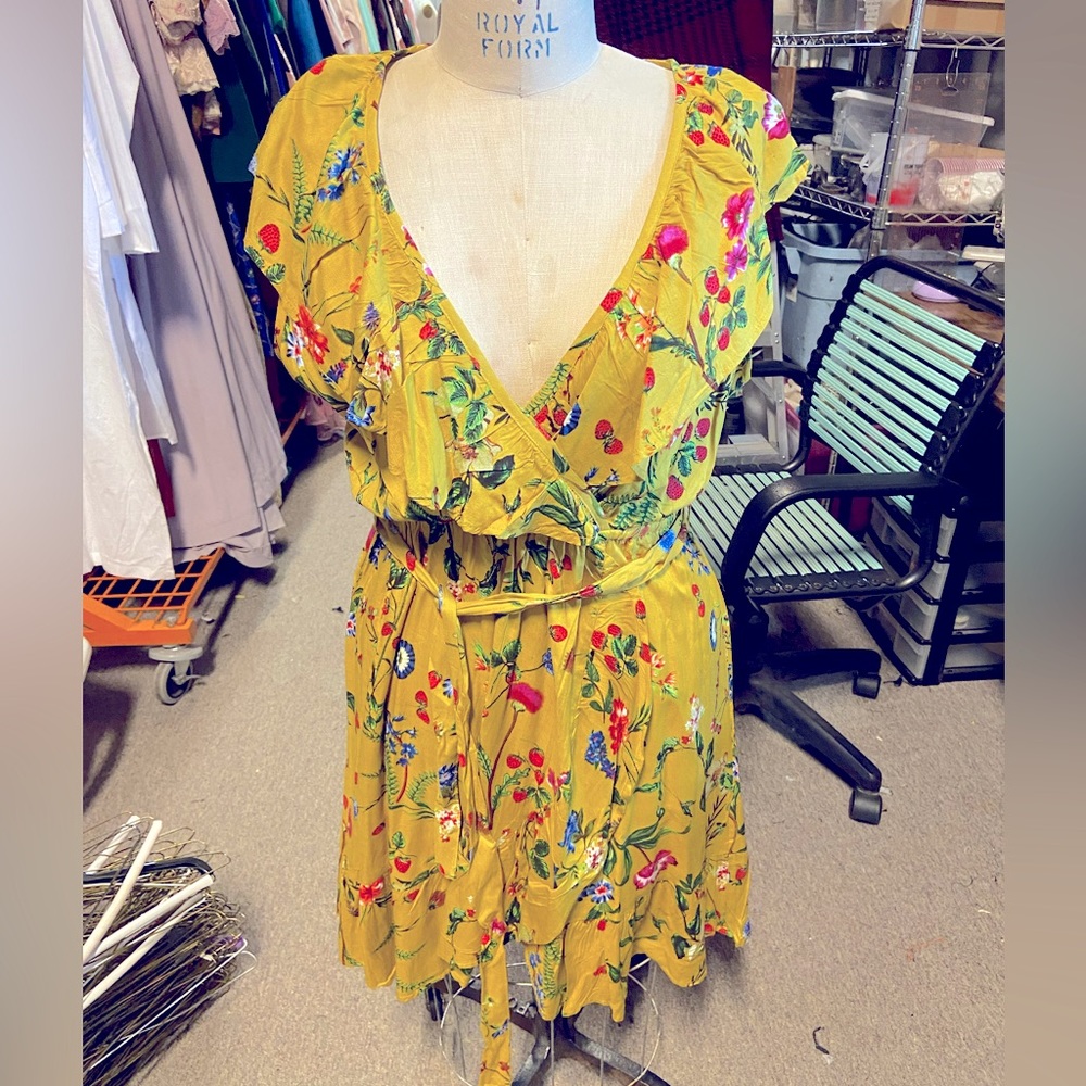 Plus Size Yellow Floral Summer Dress